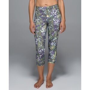 Lululemon Wunder Under Crop Luxtreme Floral Sport 4